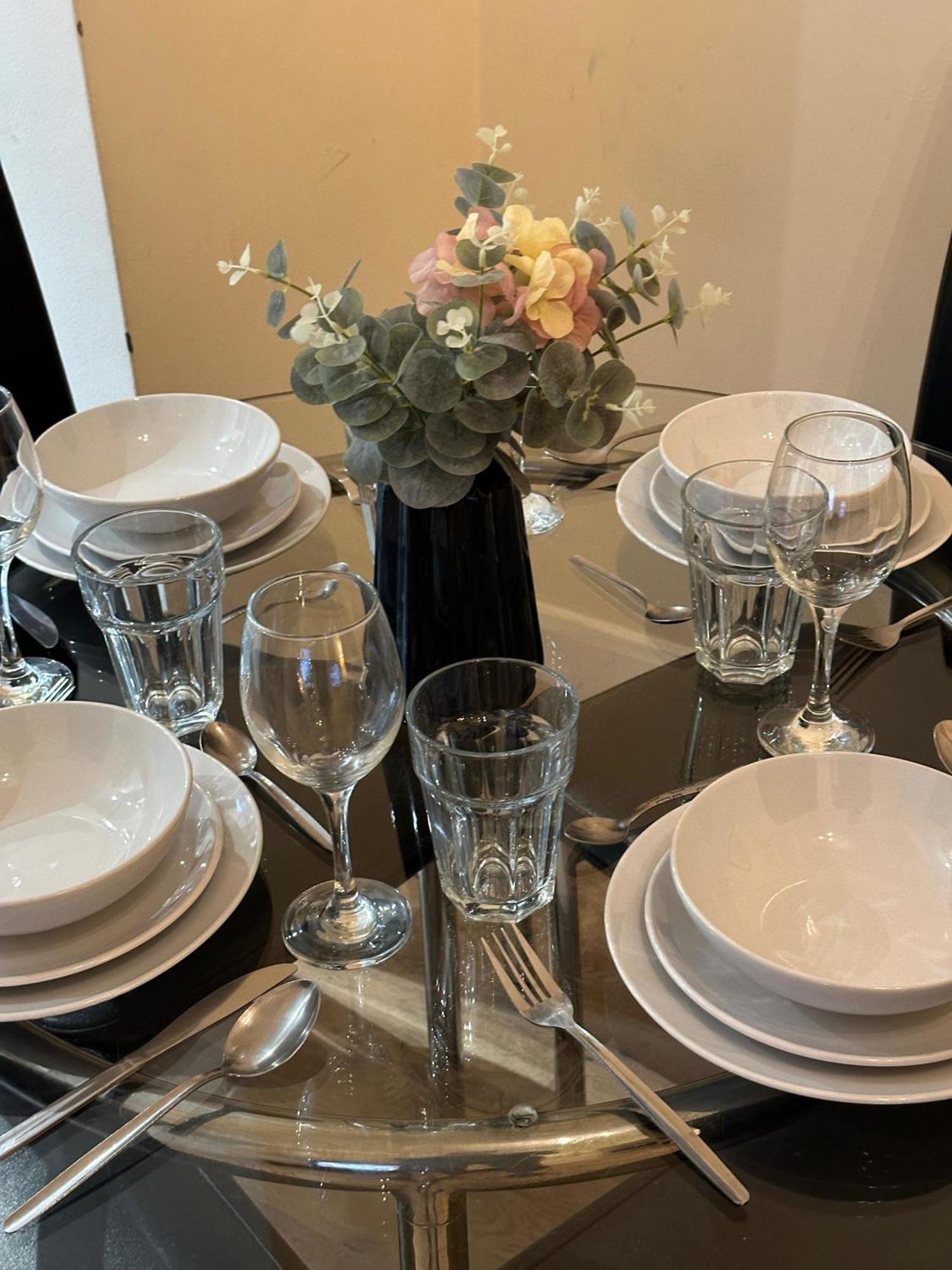 1-Bedroom Flat With Small Garden & Paid Parking In Finsbury Park, Highbury Londen Buitenkant foto